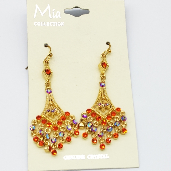 Mia Collection Genuine Crystal Gold Tone Earrings - Picture 2 of 2
